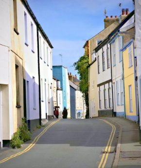 Lavender Cottage - Free parking permit & 250m level walk to the beach